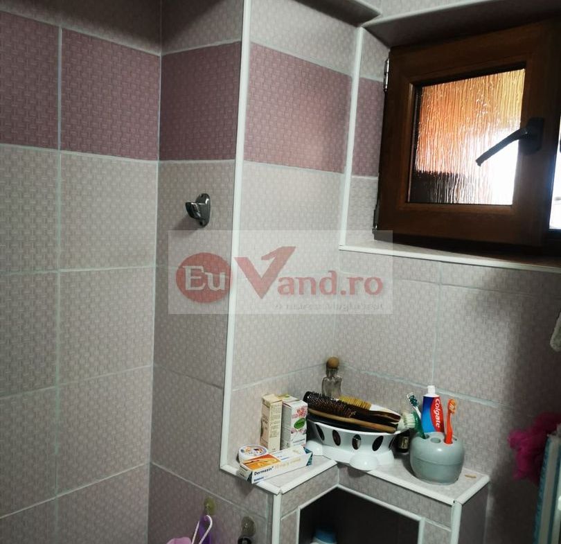 De vanzare apartament cu 3 camere Mazepa 1, BR-uri, etaj 4/10, 98.000 E - foto 3
