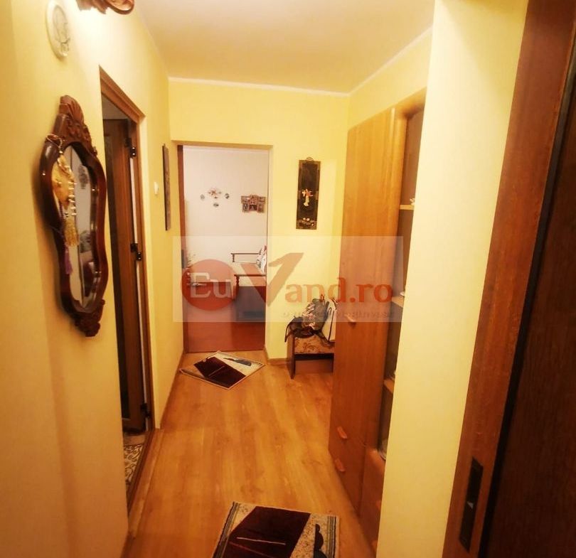 De vanzare apartament cu 3 camere Mazepa 1, BR-uri, etaj 4/10, 98.000 E - foto 7