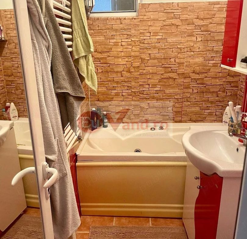 De inchiriat apartament 2 camere,Micro 21, etaj 2, 400 euro - foto 6