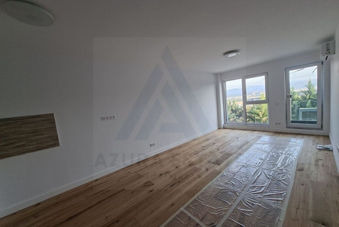 Apartament premium 49.7 mp utili 2 camere si curte 50 mp in Da Vinci - foto 8