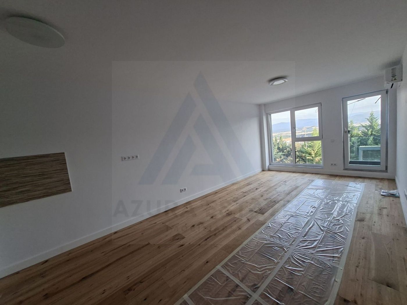 Apartament premium 49.7 mp utili 2 camere si curte 50 mp in Da Vinci - foto 8