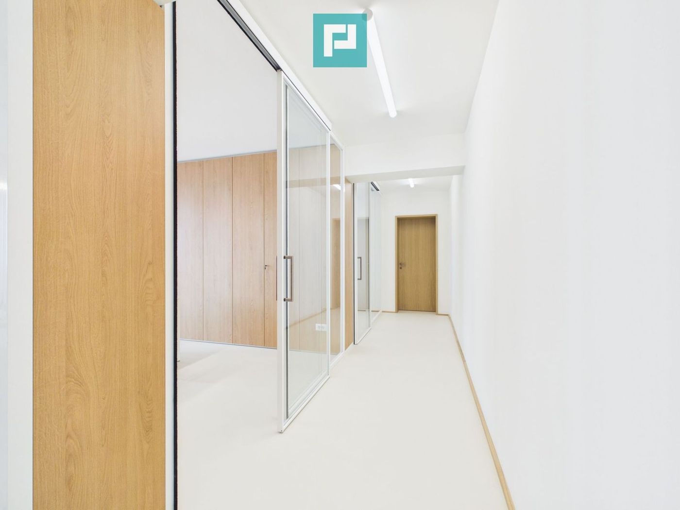 Birou 3 camere | Prima închiriere | Zona Centrală - foto 3