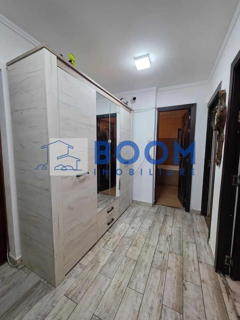 Apartament 3 camere Lenin Sud | Centrala Proprie | Etaj 3 | Boxa | - foto 2