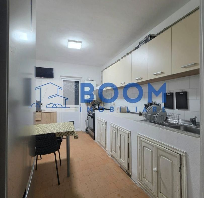 Apartament 3 camere Lenin Sud | Centrala Proprie | Etaj 3 | Boxa | - foto 8