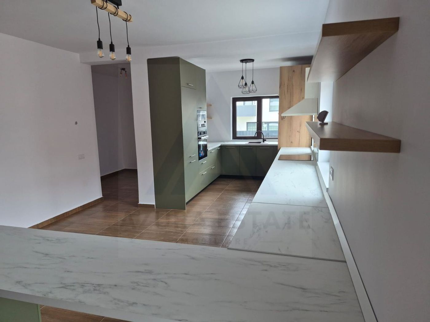 Casa moderna 114 mp utili 4 camere 2 bai si teren 240 mp in Cisnadie - foto 3