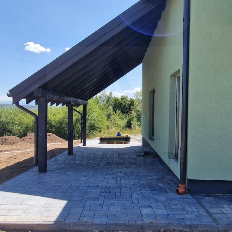 Casa individuala 5 camere teren 504 mp interior alb carport Selimbar - Imagine principala