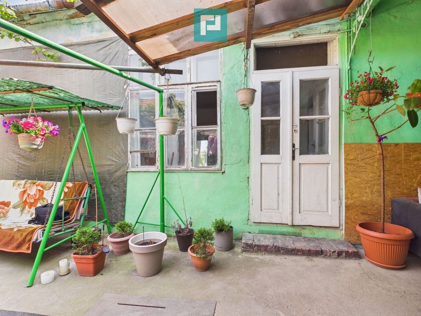 Casă individuală cu potențial în zona Iosefin - foto 3 Casă individuală cu potențial în zona Iosefin - foto 3