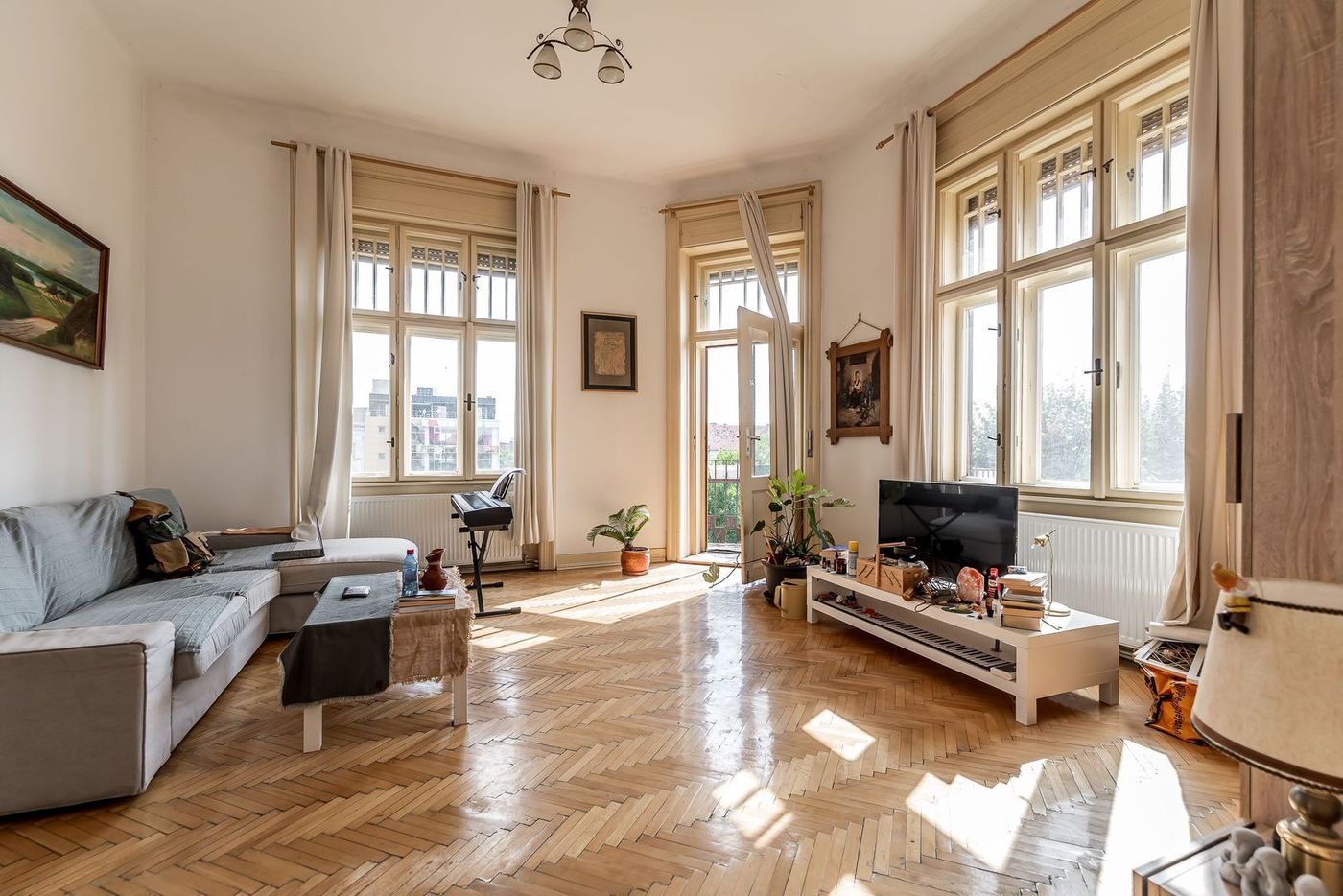 3 camere în Palatul Gemeinhardt, pe malul Begăi | Timișoara - Imagine principala 3 camere în Palatul Gemeinhardt, pe malul Begăi | Timișoara - Imagine principala