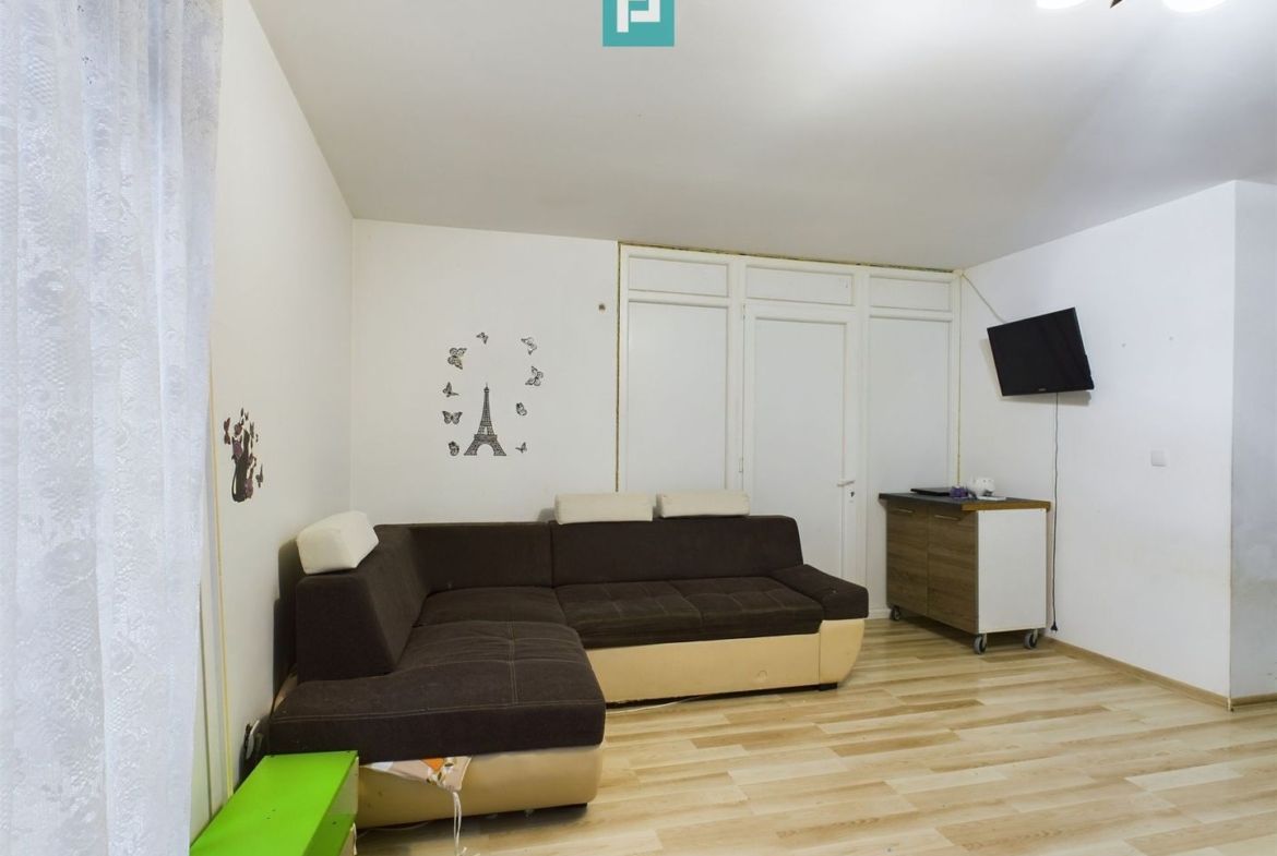 Apartament cu 2 camere pe 2 niveluri în Dumbrăvița - foto 2