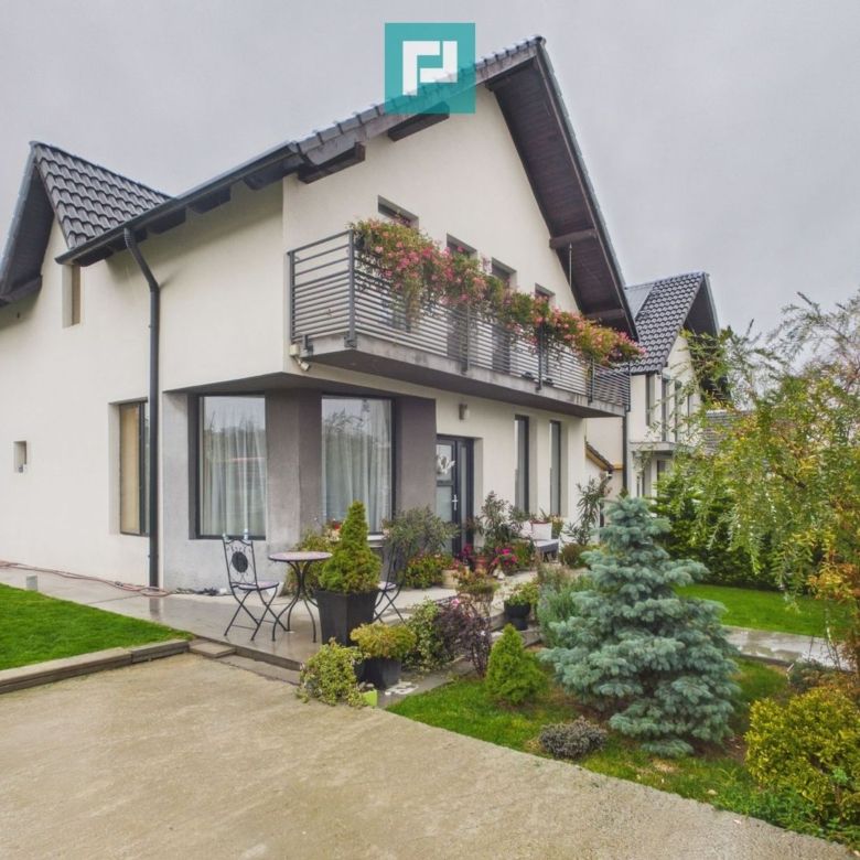 Casă 4 camere cu teren 450 mp pe Dealurile Oradei - Imagine principala