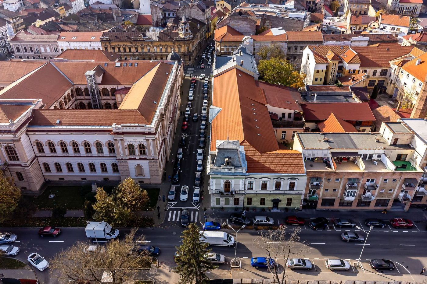 De închiriat spațiu ultracentral, ideal pentru multiple activități - foto 2