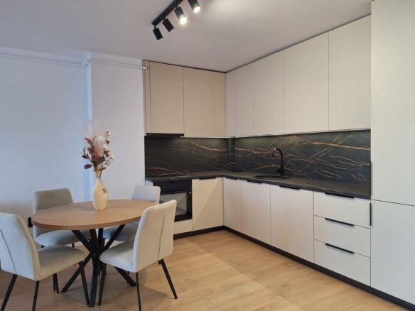 Apartament 2 camere I Ansamblul Eroilor I Floresti - Imagine principala
