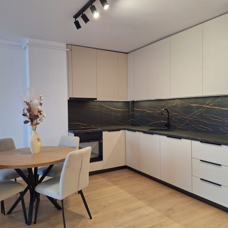Apartament 2 camere I Ansamblul Eroilor I Floresti - Imagine principala